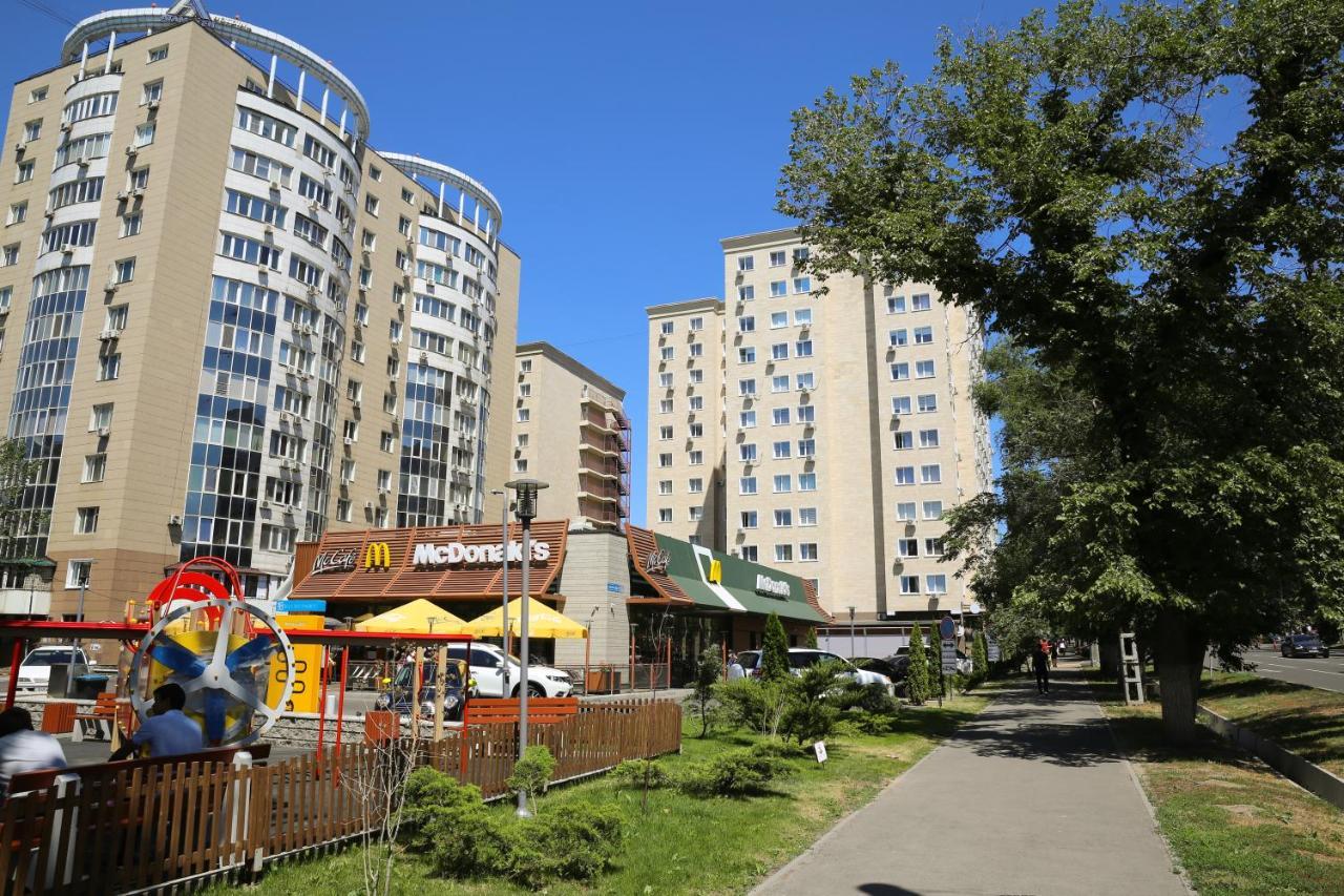 Adt Apartments Almaty Exterior foto